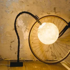 Lampada stelo flessibile da terra In-es.artdesign Micro Luna nebulite