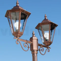 Lampione Alto 221 cm da Giardino in Vetro e 5 Finiture di Alluminio - Pinako