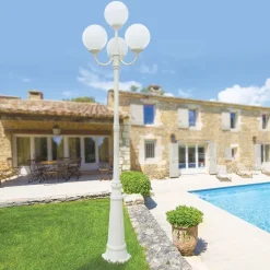 Lampione Alto 270 cm in Acrilico e Alluminio Bianco Made in Italy - Trovabianco