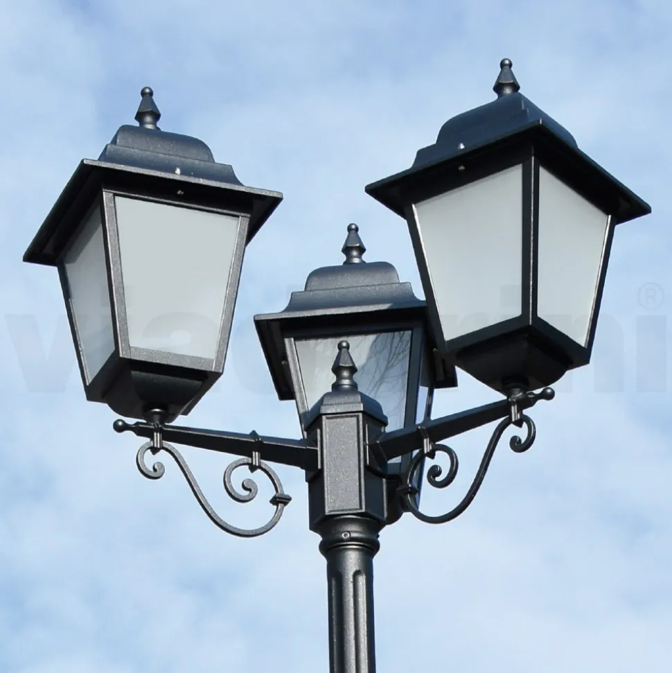 Lampione Alto 249 cm in Vetro e Alluminio Antracite Made in Italy - Scintilla