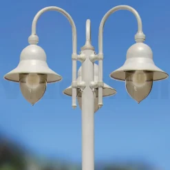 Lampione Giardino a 3 Luci in Alluminio Realizzato in Italia - Cassandra