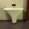 Lavabo a colonna design moderno Flounder made in Italy