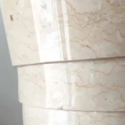 Lavabo a colonna design per bagno in pietra bianca Brent, pezzo unico