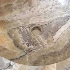 Lavabo bagno da appoggio in pietra onice naturale Ana, fatto a mano