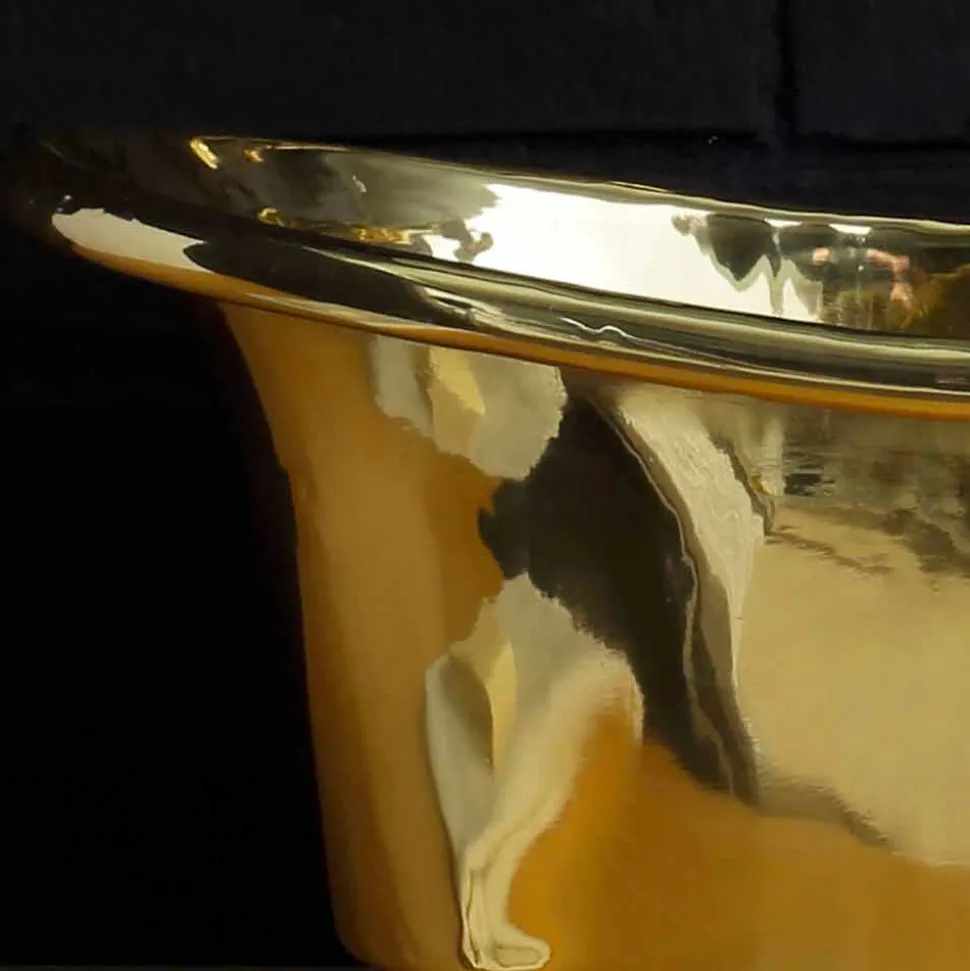 Lavabo da appoggio di design vintage interamente in ottone Calla