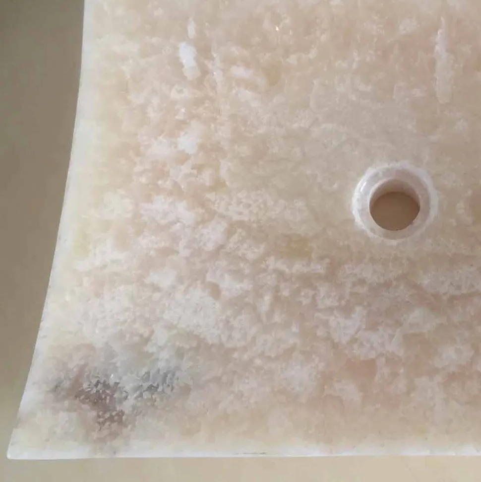 Lavabo da appoggio in pietra onice naturale Love, pezzo unico