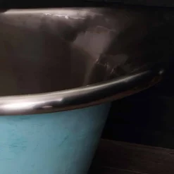 Lavabo da appoggio vintage con finitura in nickel satinato e verderame Calla
