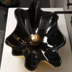 Lavabo di design da appoggio ceramica nero e oro made in Italy Rayan