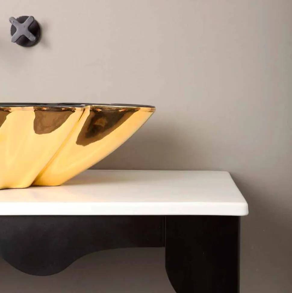 Lavabo di design da appoggio ceramica nero e oro made in Italy Rayan