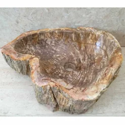 Lavabo di design da appoggio in legno fossile Star Big, fatto a mano