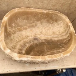 Lavabo di design da appoggio per bagno Laia in pietra naturale