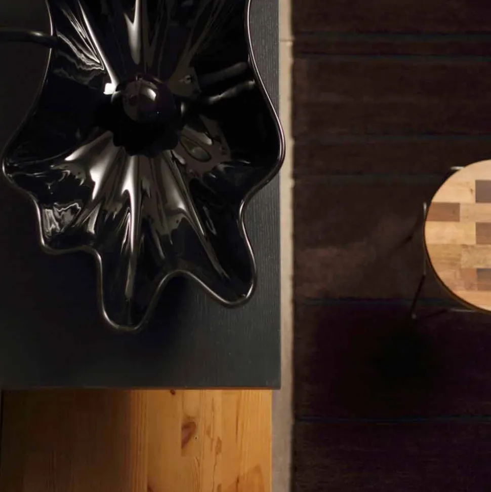 Lavabo di design moderno da appoggio ceramica nero made Italy Rayan