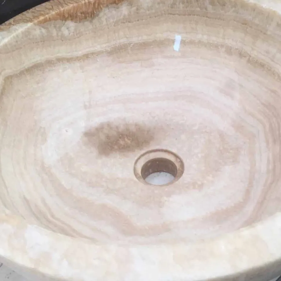 Lavabo in pietra naturale da appoggio Ana di design, fatto a mano
