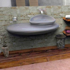 Lavabo sospeso dal design moderno Stone fatto in Italia
