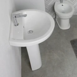 Lavabo su Colonna Monoforo in Ceramica Bianca dal Design Classico - Silice