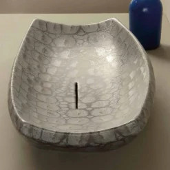 Lavavo da appoggio di design in ceramica caimano made in Italy Laura