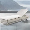 Lettino da Esterno con Ruote in Polyrattan Intrecciato a Mano - Gigi