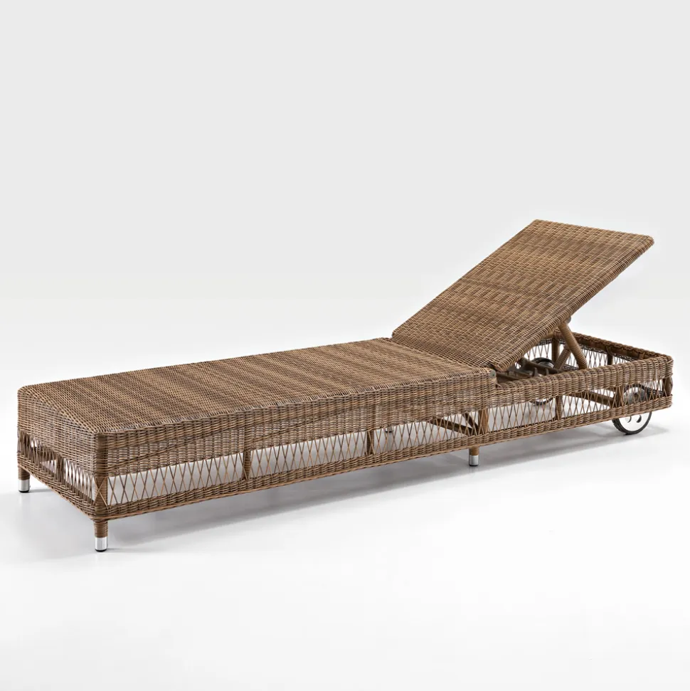 Lettino da Esterno con Ruote in Polyrattan Intrecciato a Mano - Gigi