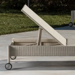 Lettino da Giardino in Polyrattan con Ruote – Sunbathe