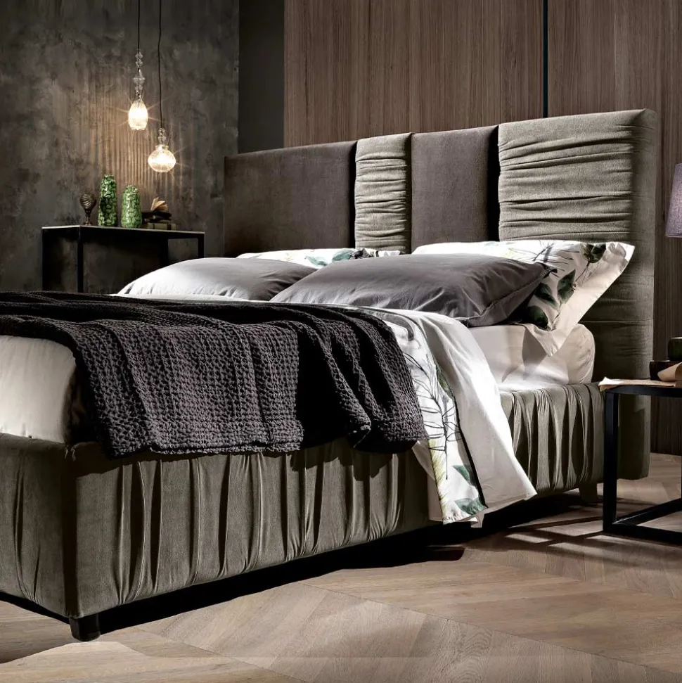 Letto Imbottito Matrimoniale Moderno con Pieghe o Trapuntato di Design - Thomas