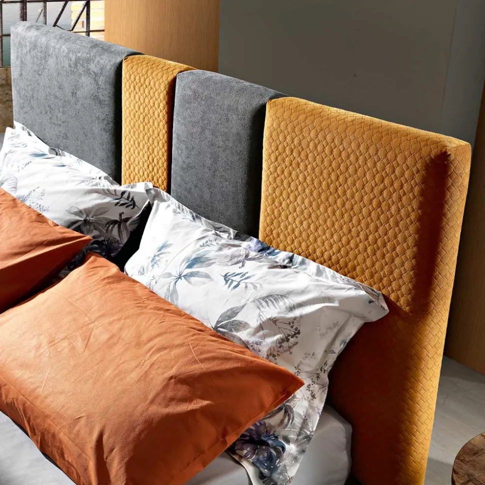 Letto Imbottito Matrimoniale Moderno con Pieghe o Trapuntato di Design - Thomas