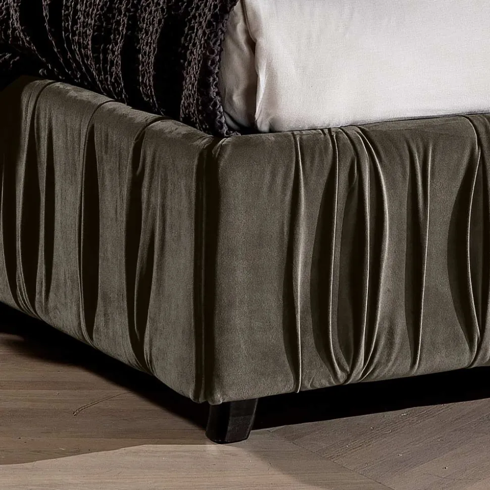 Letto Imbottito Matrimoniale Moderno con Pieghe o Trapuntato di Design - Thomas