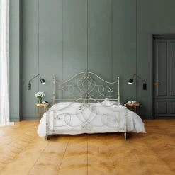 Letto Matrimoniale con Pediera Coordinata in Diverse Finiture - Taglia