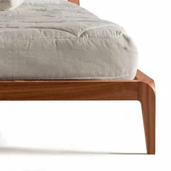 Letto Matrimoniale con Testata Imbottita in Pelle Menardo