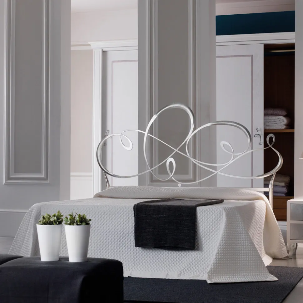Letto Matrimoniale con Testata in Ferro Pieno Made in Italy - Nebbia