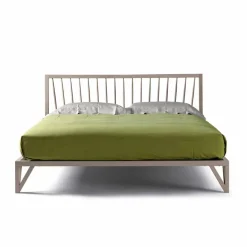 Letto matrimoniale di design 160x200cm con base in noce massello Alain