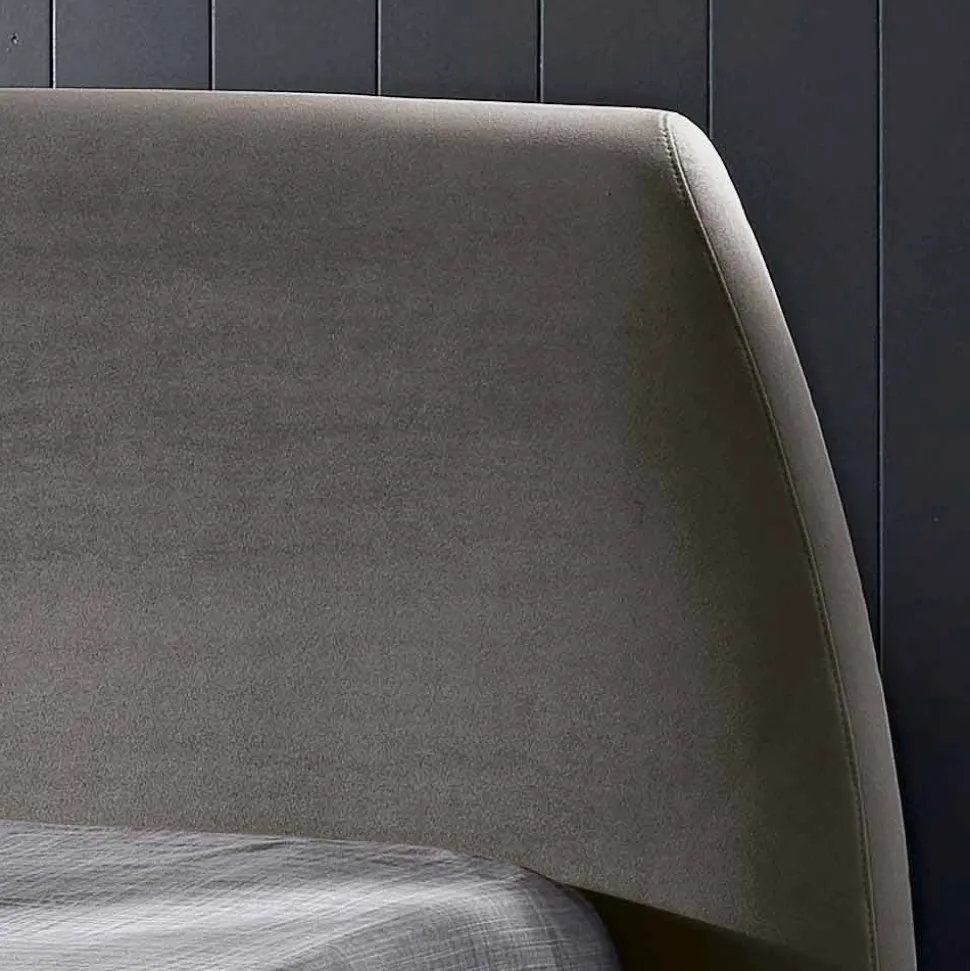 Letto matrimoniale imbottito con contenitore moderno 160x190/200 Reby