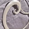 Letto matrimoniale in ferro battuto con decoro chiave di violino Atena