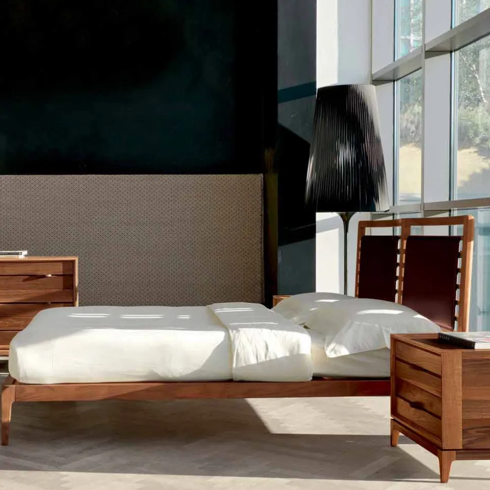 Letto matrimoniale in noce massello, made in Italy, Didimo