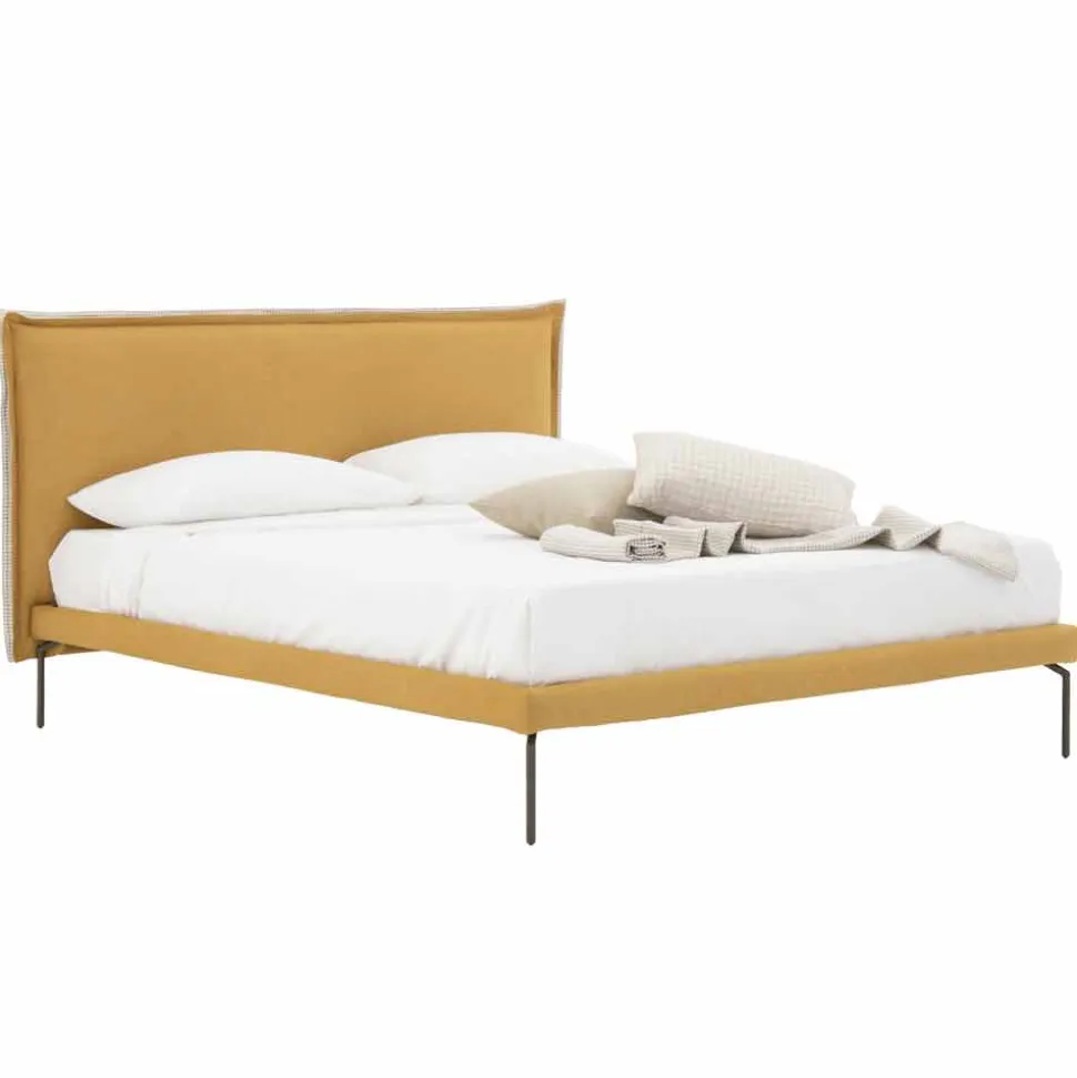 Letto Matrimoniale in Tessuto con Piedini in Metallo Made in Italy - Glorio