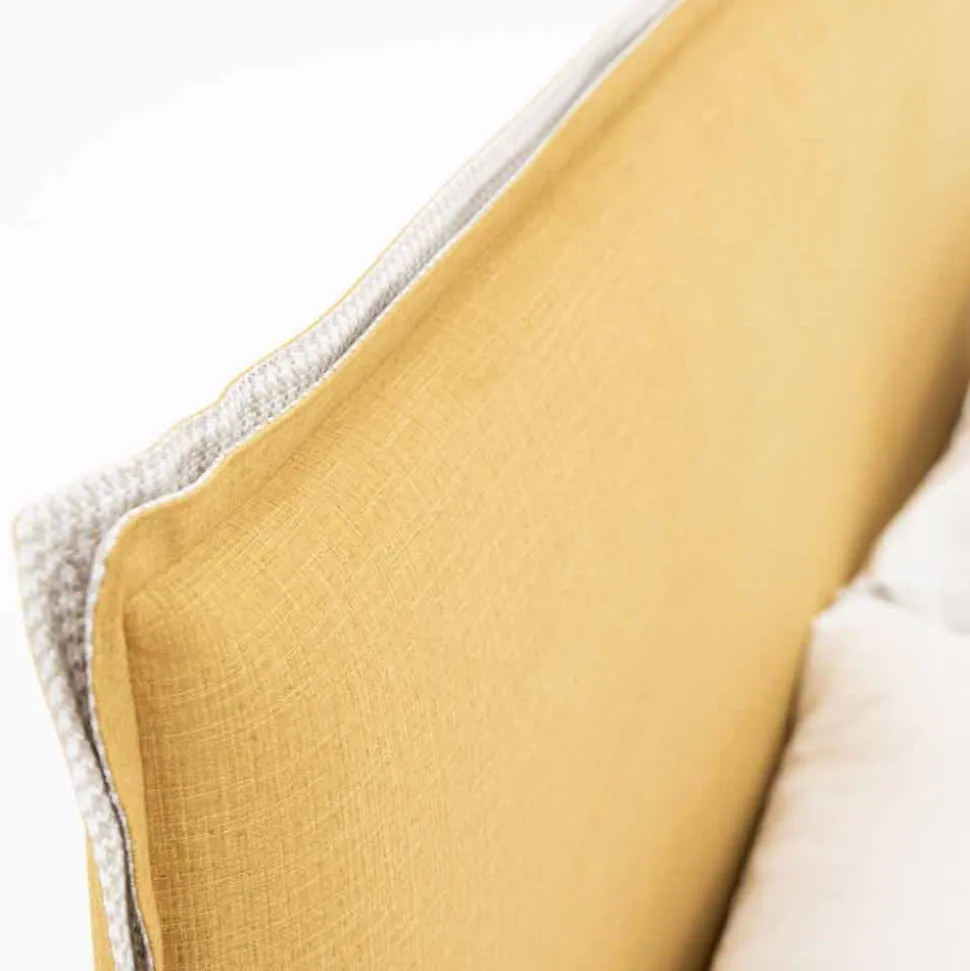 Letto Matrimoniale in Tessuto con Piedini in Metallo Made in Italy - Glorio