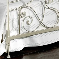Letto matrimoniale neoclassico forgiato a mano in ferro pieno Jessica