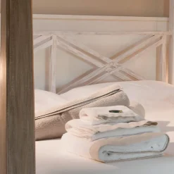 Letto Matrimoniale 160x200 con Baldacchino in Legno Teak Massello - Acquarello