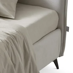 Letto Matrimoniale 160x190 in Tessuto con Piedi in Metallo Made in Italy - Sogni