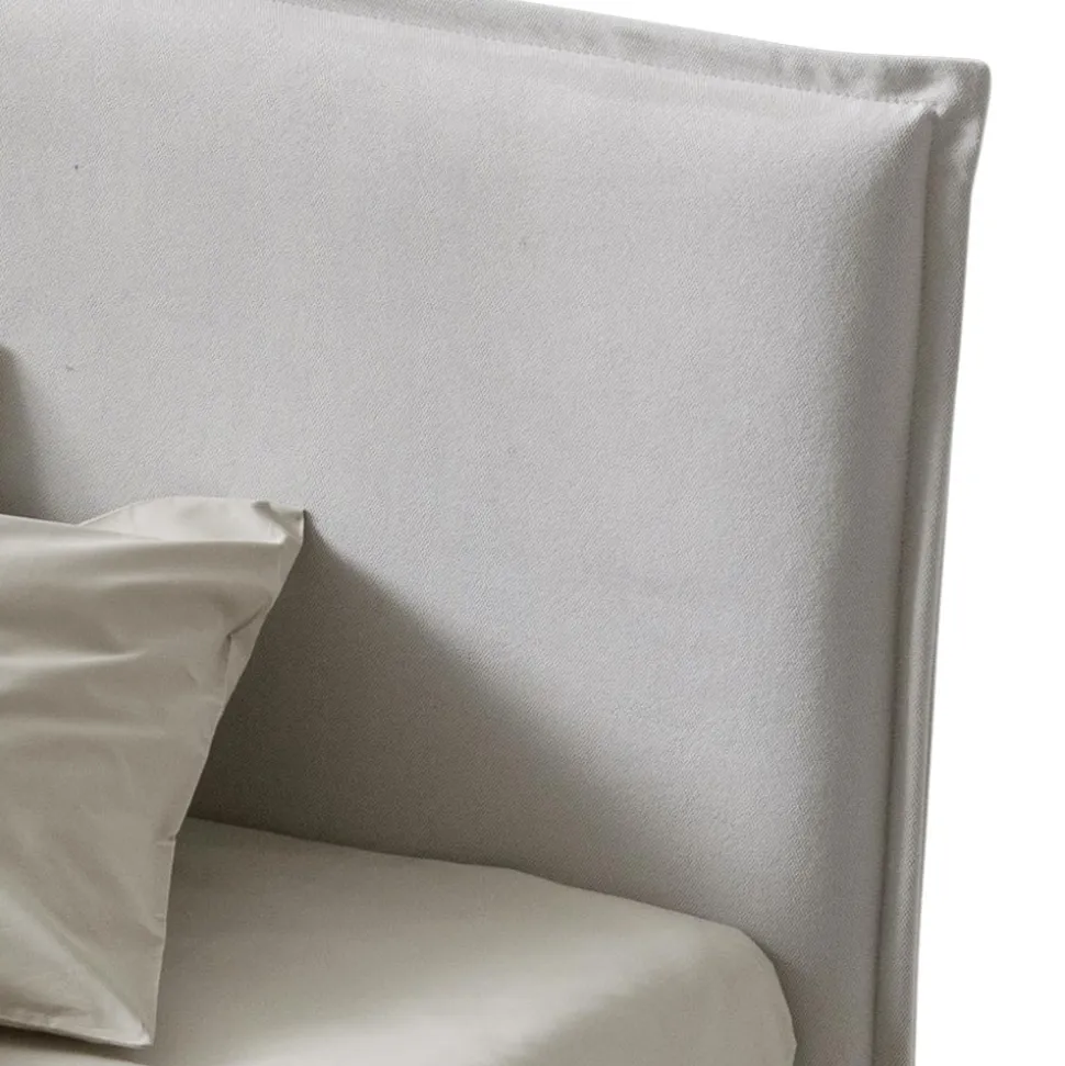 Letto Matrimoniale 160x190 in Tessuto con Piedi in Metallo Made in Italy - Sogni