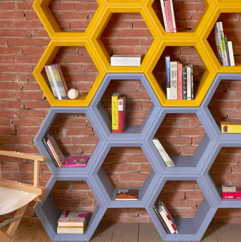 Libreria da parete colorata Slide Hexa a celle prodotta in Italia
