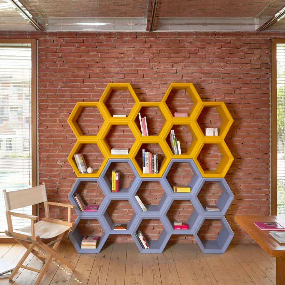 Libreria da parete colorata Slide Hexa a celle prodotta in Italia