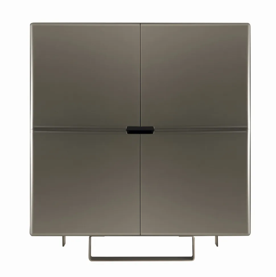 Madia con Struttura in Mdf e Basamento con Piede Centrale Made in Italy