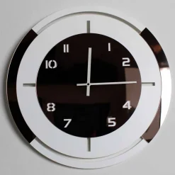 Orologio a Parete in Legno Bianco e Decori Bronzo di Design Moderno - Mavia
