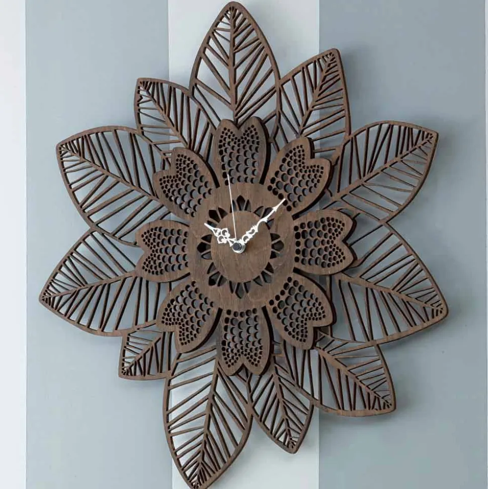 Orologio a Parete in Legno Chiaro o Scuro dal Design Moderno a Fiore - Aquilegia