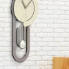 Orologio a Pendolo da Parete Design Moderno in Legno Beige e Marrone - Graffetta