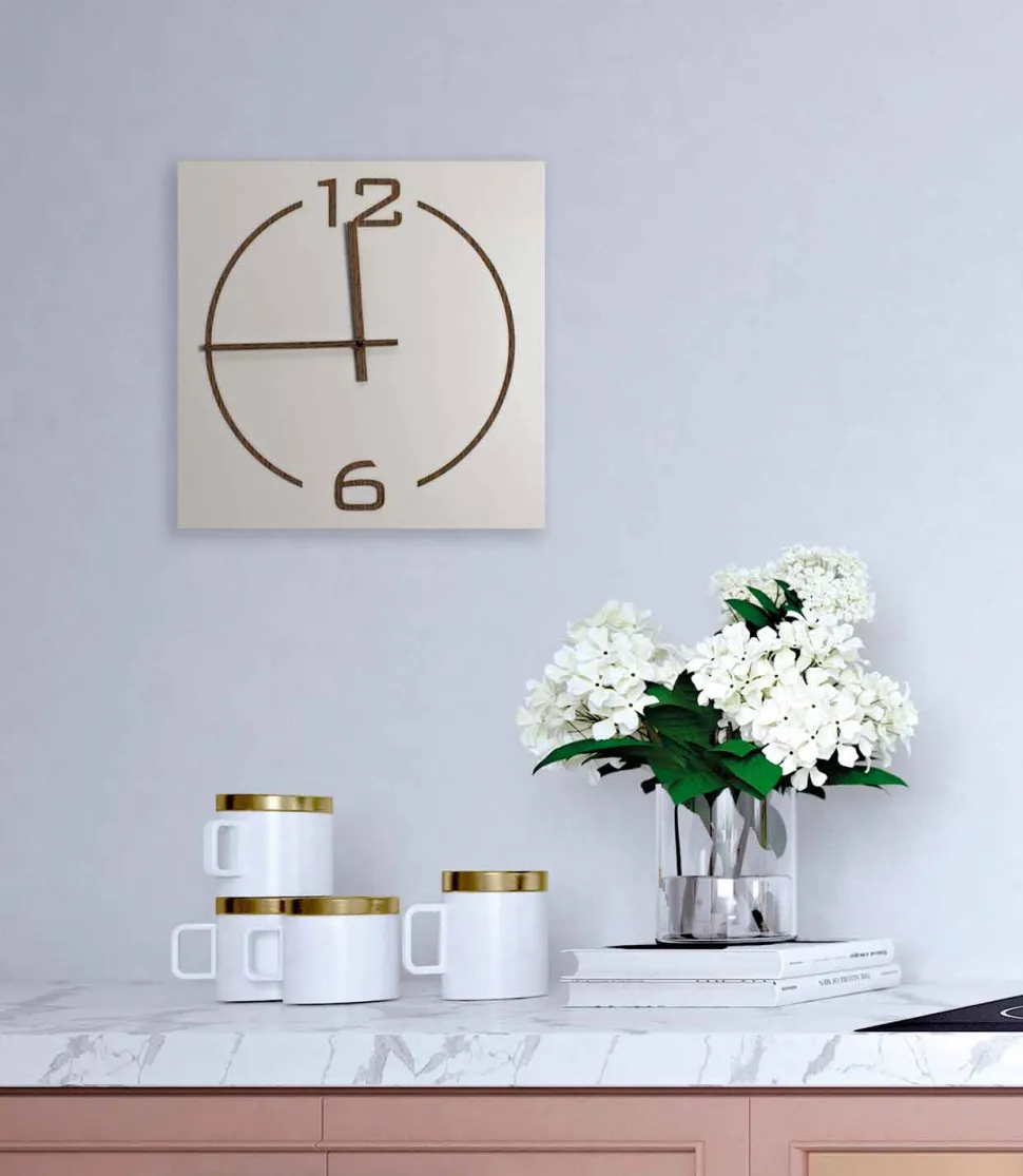 Orologio da Parete Quadrato e Moderno Design in Legno Beige e Marrone - Tabata