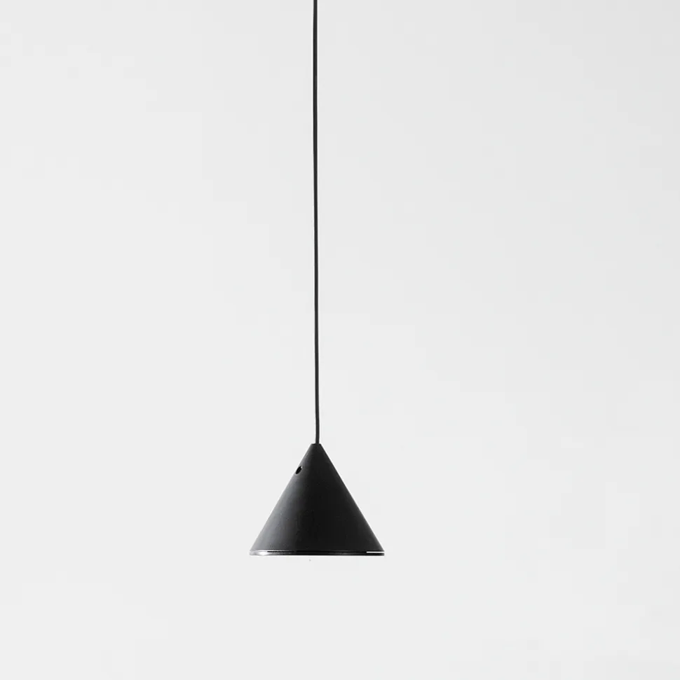Piantana a Filo in Alluminio Nero e Cono Piccolo Design Minimale - Mercado