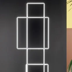 Piantana a LED in Metallo Verniciato Oro o Argento di Design - Formale