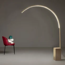 Piantana Moderna con Luce LED Dimmerabile in Metallo Verniciato - Picea