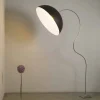 Piantana moderna In-es.artdesign Mezza Luna colorata nebulite